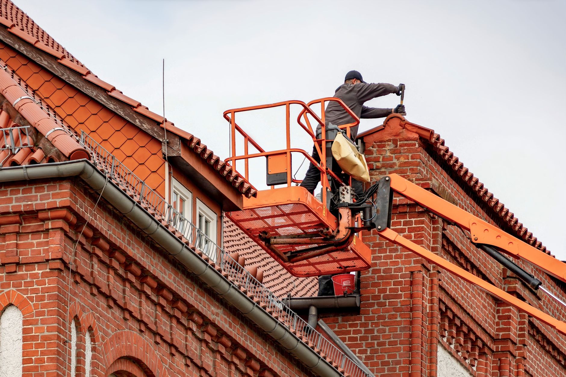 Installateur Panneaux Solaires à Marseille : Guide Visibilité 2025